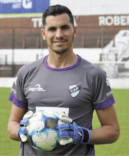 arqueros1x1's tweet photo. Mercado de Pases Ascenso ↕️

De Olivera se suma a Independiente Rivadavia de Mendoza. Tras despedirse de Platense continuará su carrera en el ascenso. https://t.co/dlwdRNjy5Y