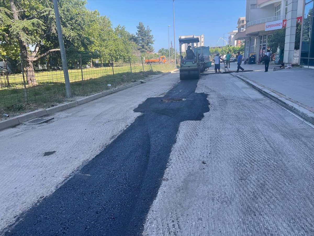 EndrinGjipali's tweet image. #asphaltwork #firstlayer #millingasphalt 
#SpigaSRL #EdicomSHPK