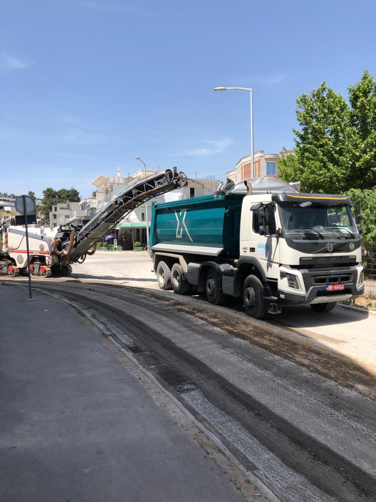 EndrinGjipali's tweet image. #asphaltwork #firstlayer #millingasphalt 
#SpigaSRL #EdicomSHPK