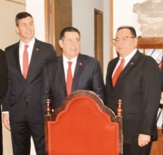 HugoPortilloPY's tweet photo. Che Dios, que de movimiento de dinero entre @Horacio_Cartes y sus hurreros cartistas!

Pero seguro que es coincidencia

-Walter Harms, G.200.000.000

-José Alberto Alderete (el cicatrizador), USD.47.500

-Victor Pecci, USD.50.000

-Bachi, USD.1.000.000⁉️😳😵‍💫

Santi, Boidanich… https://t.co/5yLbr7JdHO