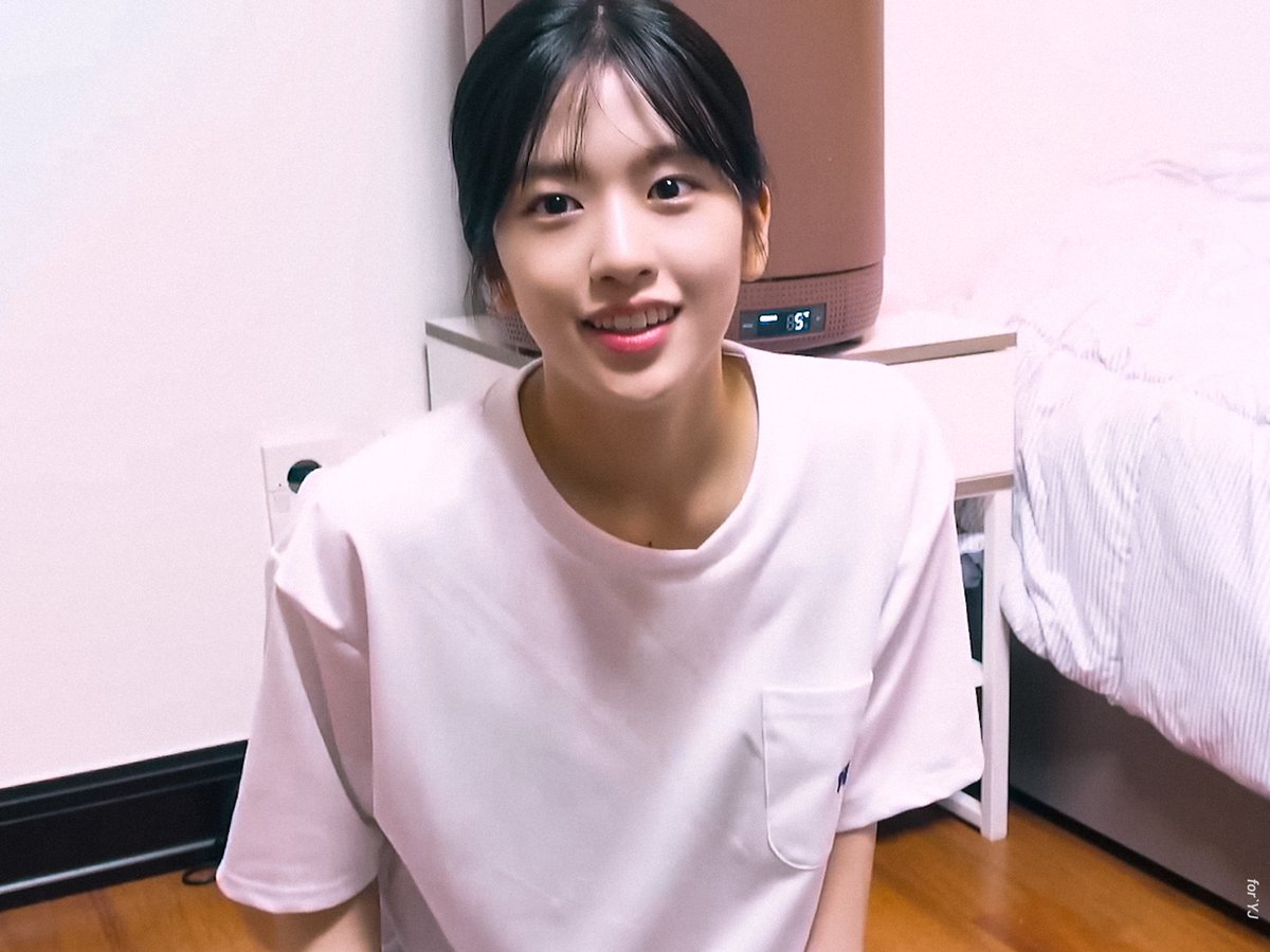 foryujinahn's tweet photo. #ANYUJIN #안유진 #아이브 https://t.co/213Ik1HILI