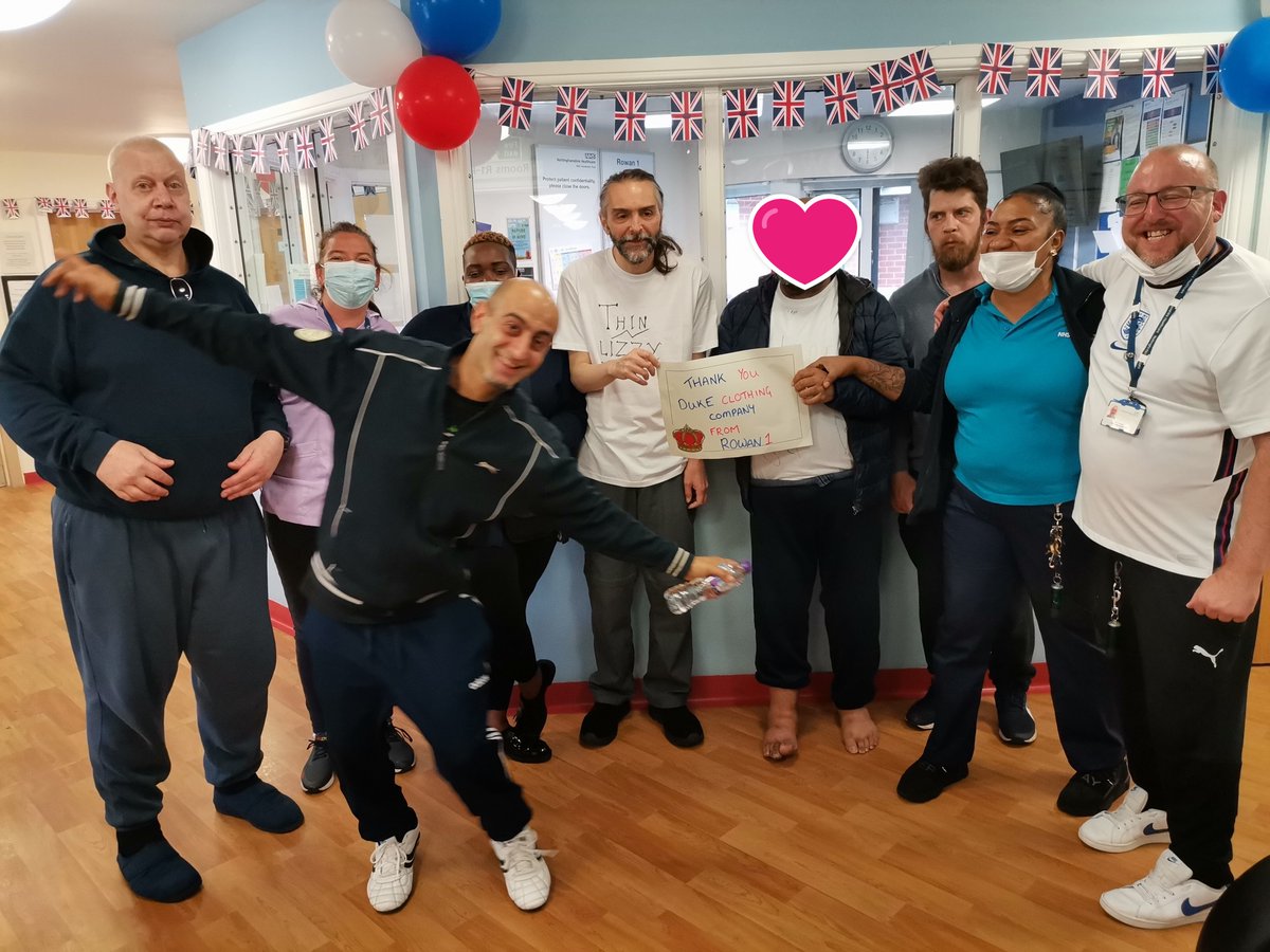Rowan1 (@teamrowan1) on Twitter photo A massive thank you to <a href="/dukeclothingUK/">Duke Clothing Co</a> and Mr Bassi for the kind donation of white T-shirts for our patients on Rowan One Ward for the design a t-shirt competition. Our patients thoroughly enjoy the occasion. πποΈποΈ A massive thank you to <a href="/dukeclothingUK/">Duke Clothing Co</a> and Mr Bassi for the kind donation of white T-shirts for our patients on Rowan One Ward for the design a t-shirt competition. Our patients thoroughly enjoy the occasion. πποΈποΈ