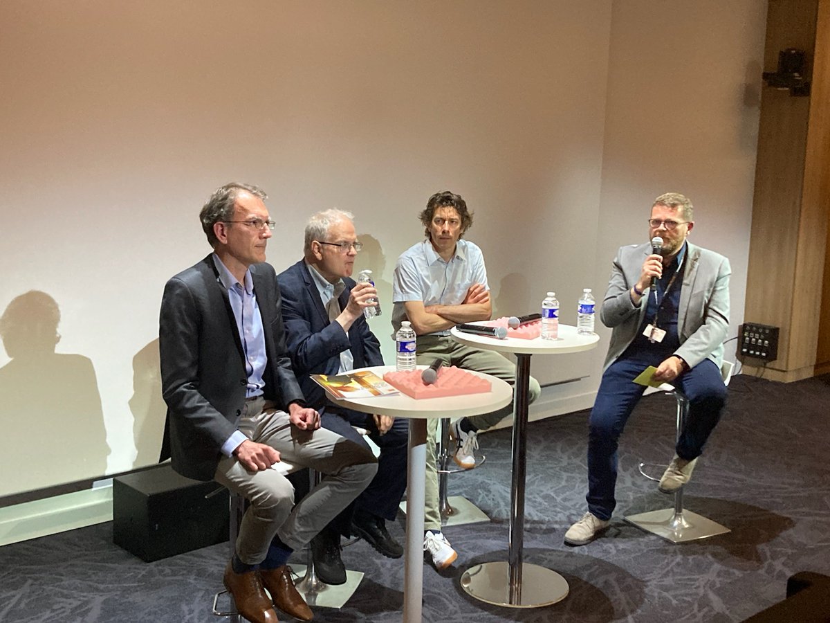 OrangeBretagne's tweet photo. En Direct des 40 ans du #GSM  🎉

Au programme de la soirée : 
➡️ Une conférence avec Remi Thomas, ancien directeur de programmes mobiles
➡️ Une table ronde et une exposition pour découvrir les stands par génération mobile jusqu’au #Orange5GLab 📲 https://t.co/QDS3MkoGqx