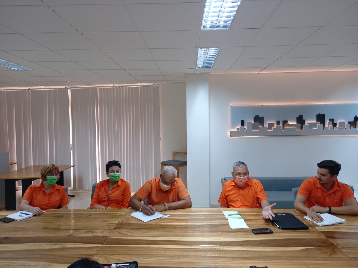 PCTHabana_3CE's tweet photo. Encuentro de trabajo con directivos de @ecoturcuba con el objetivo de crear alianzas estratégicas en función del crecimiento de nuestro ecosistema de innovación. #crececon3CE @TorralbasLuis @Hector6803 @MinturCuba @MINCOMCuba  #Vamospormás @Mdrc1980 @iho66752147 @JuannCarlosGG https://t.co/qRmR2Vije1