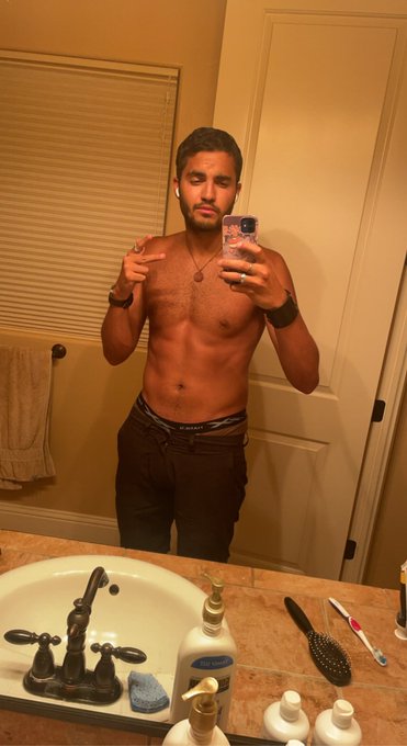Miami tannin&rsquo;🔥☀️ https://t.co/DW1yHFVmxi<a href="/tag/inked"class="tags"><span>#inked</span></a><a href="/tag/oil"class="tags"><span>#oil</span></a><a href="/tag/oiledup"class="tags"><span>#oiledup</span></a>