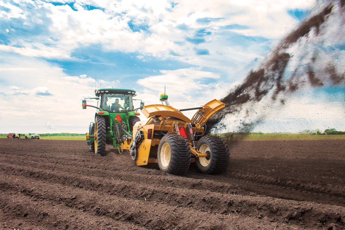 elmersmfg's tweet photo. The #WolverineDitcher allows you to get your water management work done in year-round conditions!  Learn more at https://t.co/9PgH317Hl4 https://t.co/YDYgMdDfyP