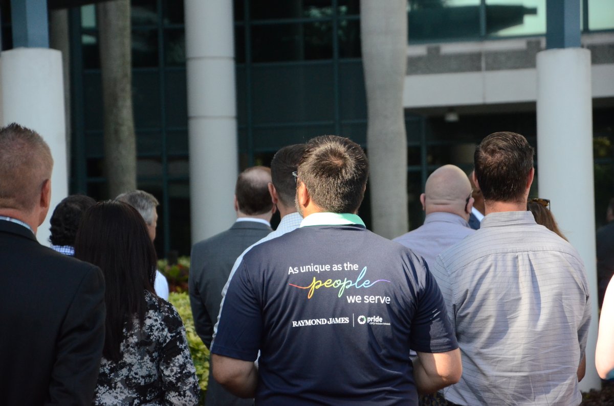 RaymondJames's tweet photo. To kick off #PrideMonth, our Pride inclusion networks, leaders and associates gathered to raise the Pride flag at our corporate offices in recognition of the LGBTQ+ community and allies. Learn more about #diversityandinclusion at Raymond James: https://t.co/0w7nD7BBhd #RJPride https://t.co/RhhtdBgWYi