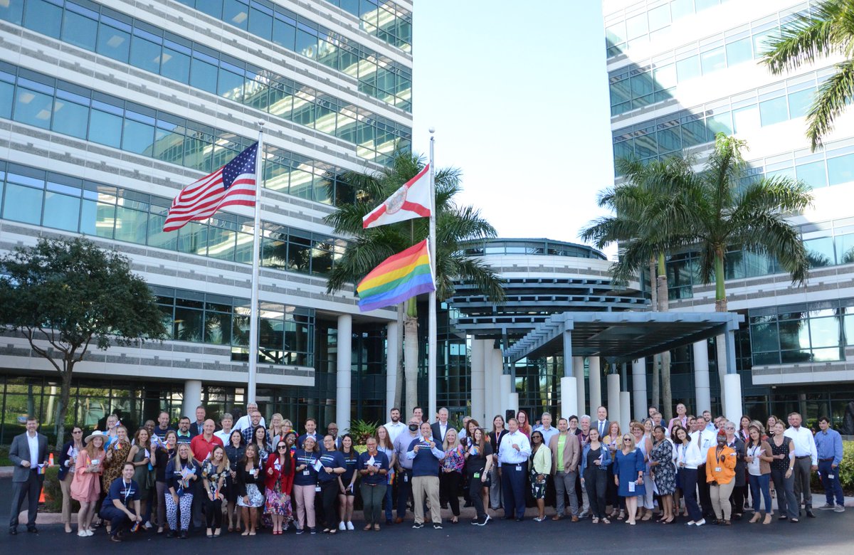 RaymondJames's tweet photo. To kick off #PrideMonth, our Pride inclusion networks, leaders and associates gathered to raise the Pride flag at our corporate offices in recognition of the LGBTQ+ community and allies. Learn more about #diversityandinclusion at Raymond James: https://t.co/0w7nD7BBhd #RJPride https://t.co/RhhtdBgWYi