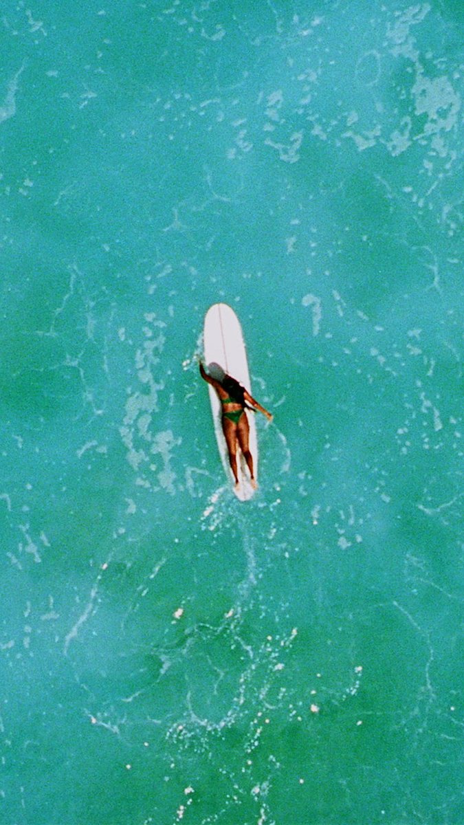 ARITZIA's tweet image. Tna Swim just launched. Crafted with high-stretch recycled nylon from Italy — gnarly stuff. Hit the link in bio to shop the online-only collection. bit.ly/3x27CHI