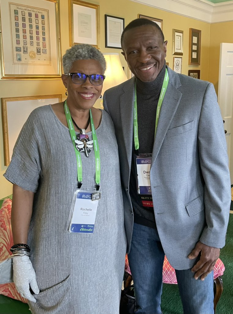 rochelleriley's tweet image. MACKINAC ISLAND _  Great start to a great second day at the #MPC2022:Joined #NancyTellem at the #BasBlue breakfast and fan-girled fellow TarHeel &amp;amp; soccer icon #MiaHamm and chatted with Pistons Coach #DwaneCasey about next year’s winning season. #ICanFeeIIt
/1