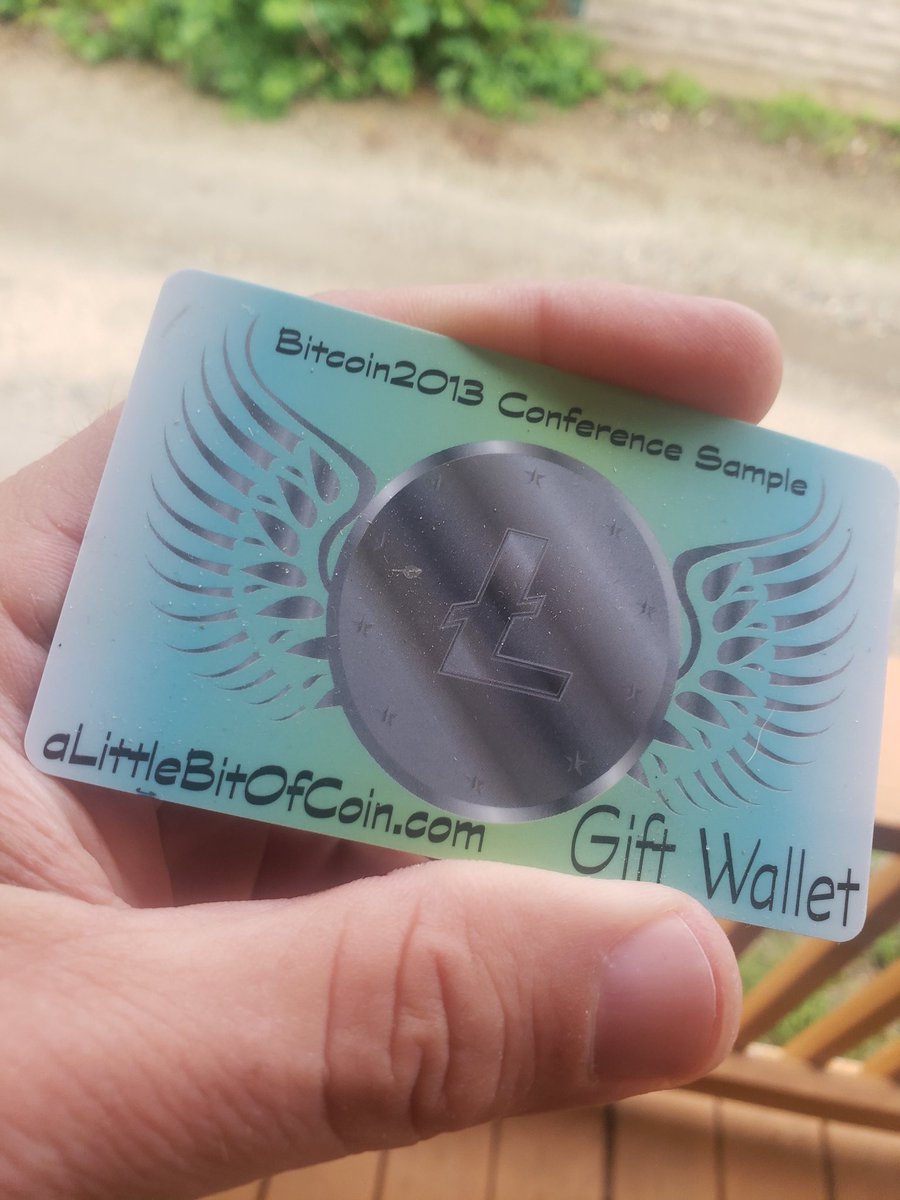 BitcoinMotorist's tweet photo. Look what I just found! 
The wallet is empty, never loaded. #Bitcoin2013 https://t.co/OMFiczanc9