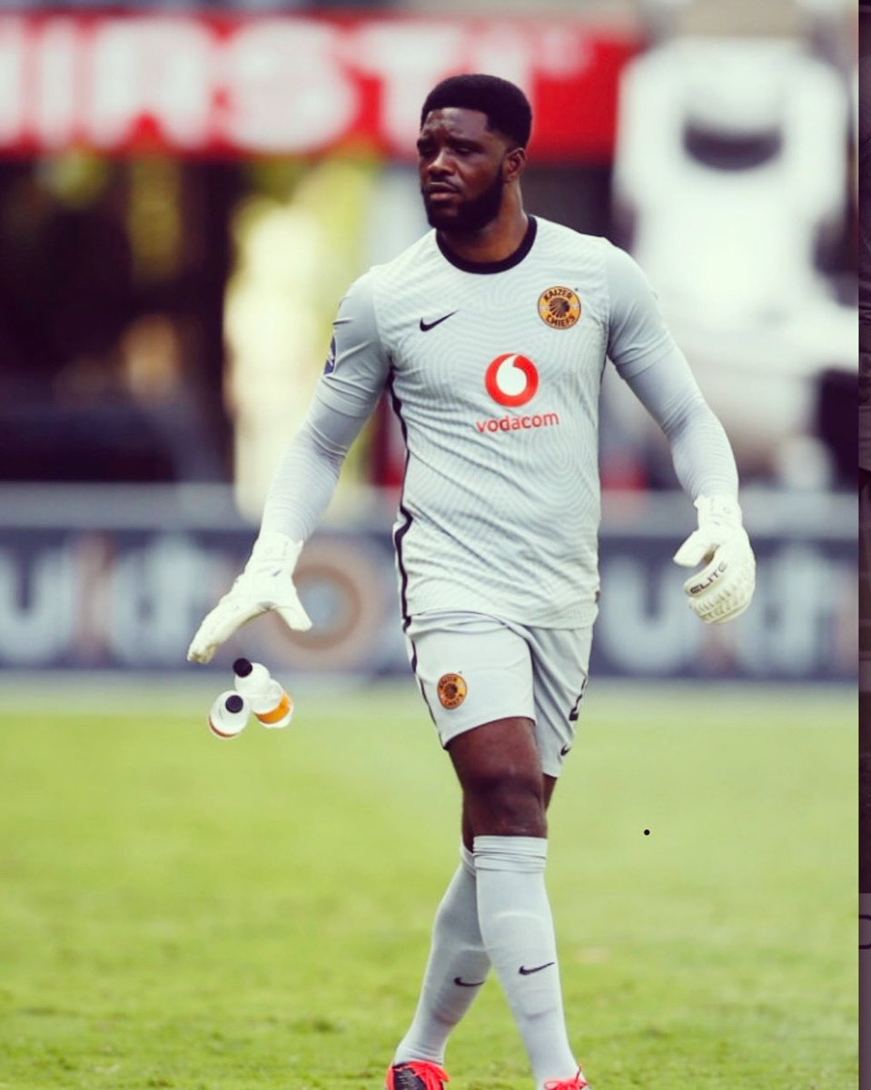 DanielAkpeyi's tweet photo. An era has come and gone and a new one will begin,God has being faithful throughout this https://t.co/mUjJPyHHGL love for @kcfofficial #amakhosifamily knows no bound,every part makes me strong for the journey ahead ❤️✌️ https://t.co/23gmTymM3g