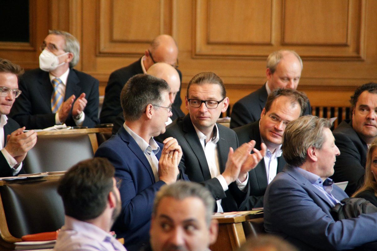 Eindrücke der 47. Plenarsitzung am 01. Juni. 
📸Hamburgische Bürgerschaft

<a href="/spdhh/">SPD Hamburg</a>, <a href="/carola_veit/">Carola Veit</a>, <a href="/LinksfraktionHH/">Linksfraktion Hamburg</a>, <a href="/feb63640e151433/">Norbert Hackbusch</a>, <a href="/GRUENE_Hamburg/">GRÜNE Hamburg</a>, @AlskeFreter, <a href="/pochnicht/">Lars Pochnicht</a>, Ekkehard Wysocki