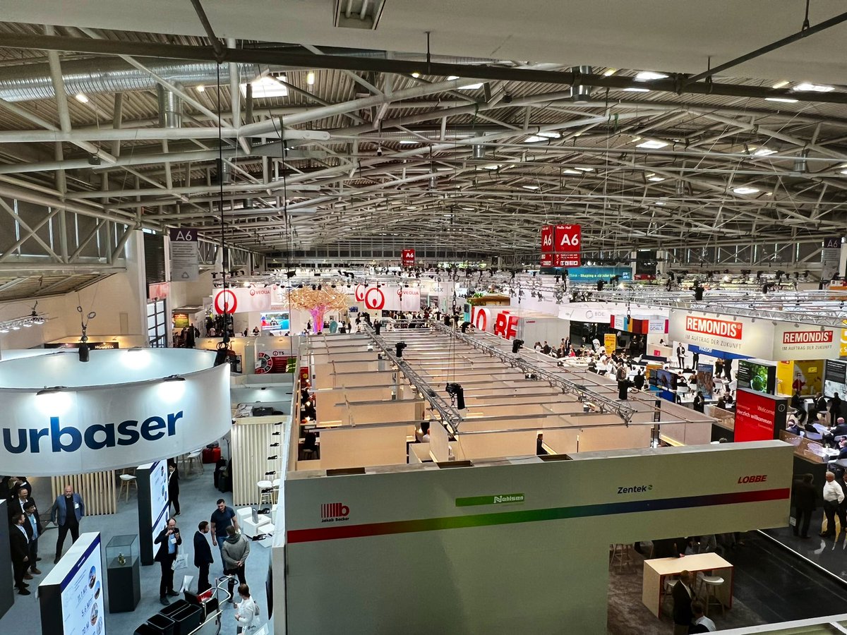 Hechenberger_B's tweet photo. #IFAT2022 Danke #VEOLIA 😊 https://t.co/2Y0x0BymI5
