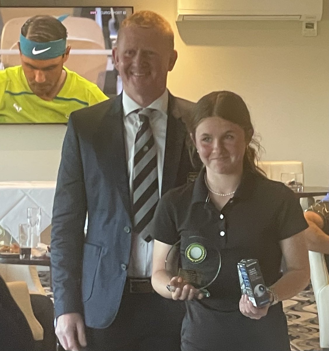 jonmars1's tweet photo. Well done Lili! 2nd place in South West Schools U19 Championships @CarlyonBayGolf Earning a spot on the Regional girls team for the National Schools Champs. @SomersetLadiesG @FarringtonPark @ajgolfcoaching https://t.co/kjlNUMJO61