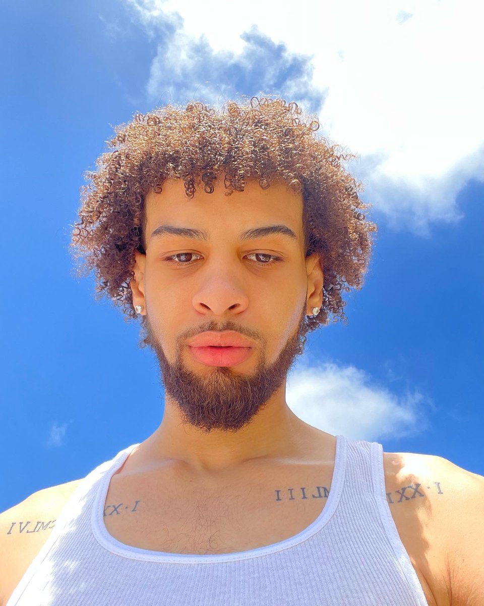 Jaaezus's tweet photo. Forgot to drop these https://t.co/kpoZXuDN2h