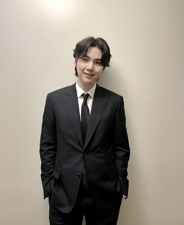 userabcd_1234's tweet photo. Suga IG Update post😻🔥
#SUGA #Borahae #foryou https://t.co/ZqLMQjifdT