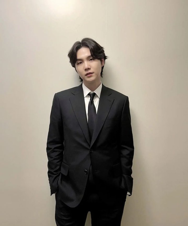 userabcd_1234's tweet photo. Suga IG Update post😻🔥
#SUGA #Borahae #foryou https://t.co/ZqLMQjifdT