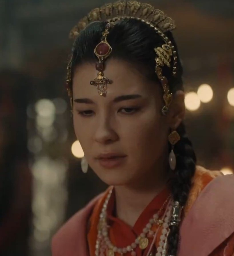 Yanındaki ile yaşar aklındaki ile ölürsün
#TemKun #Destan #CiftbaslıKurt