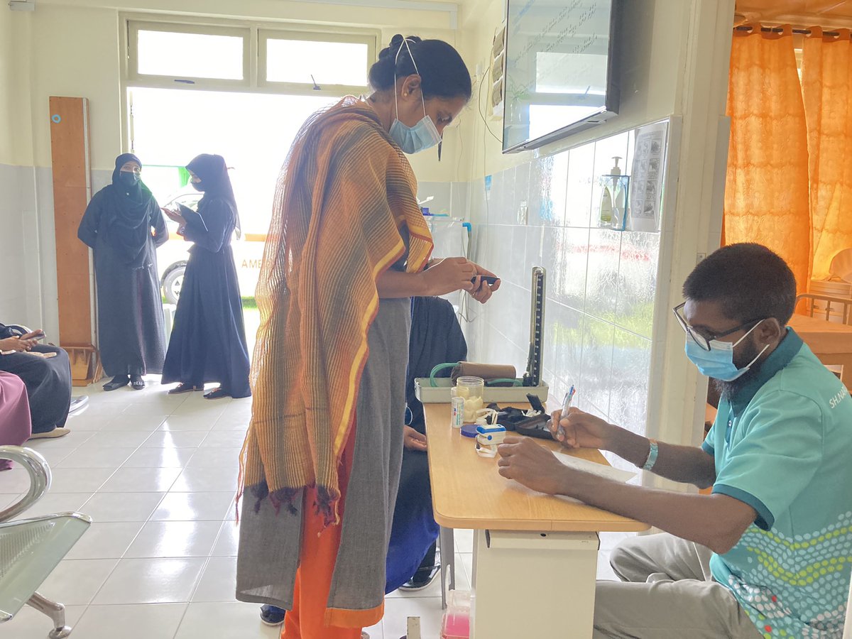narudhoohc's tweet photo. ށ.ނަރުދޫ އަންހެނުންގެ ތަރައްޤީއަށް މަސައްކަތް ކުރާ ކޮމެޓީ އާއި ނަރުދޫ ޞިއްޙީމަރުކަޒު ގުޅިގެން 25 އަހަރުން މަތީ ކަނބަލުންނަށް ޚާއްޞަ ކޮށްގެން ކުރިއަށް ގެންދެވުނު ޙެލްތު ސްކްރީނިންގ ކޭމްޕްގެ ތެރެއިން. 
01 ޖޫން  2022 (ބުދަ) https://t.co/NorUe3dMZO