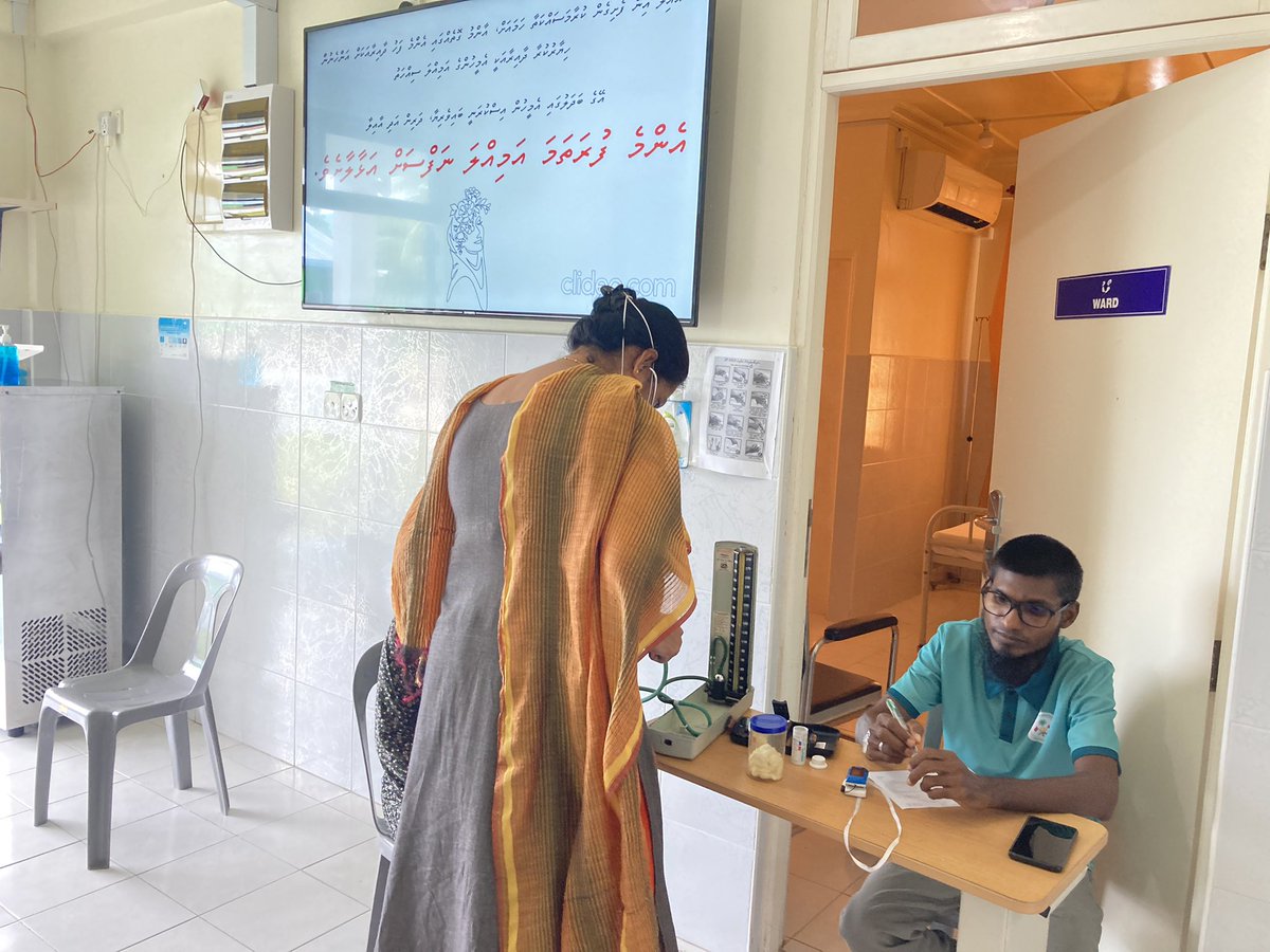 narudhoohc's tweet photo. ށ.ނަރުދޫ އަންހެނުންގެ ތަރައްޤީއަށް މަސައްކަތް ކުރާ ކޮމެޓީ އާއި ނަރުދޫ ޞިއްޙީމަރުކަޒު ގުޅިގެން 25 އަހަރުން މަތީ ކަނބަލުންނަށް ޚާއްޞަ ކޮށްގެން ކުރިއަށް ގެންދެވުނު ޙެލްތު ސްކްރީނިންގ ކޭމްޕްގެ ތެރެއިން. 
01 ޖޫން  2022 (ބުދަ) https://t.co/NorUe3dMZO
