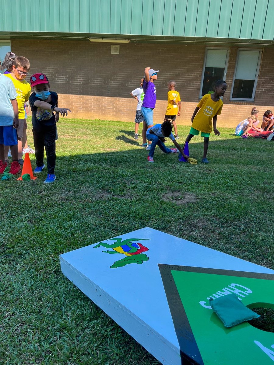 🥳🎉Corley Crocs know how to CELEBRATE !! 🎉🥳

<a href="/hecorleyelem/">H.E. Corley Elem</a> <a href="/LexRich5Schools/">Lex-Rich 5 Schools</a> #HECMontessori #HECLeads #teacher #teach #education #montessori #celebrate
