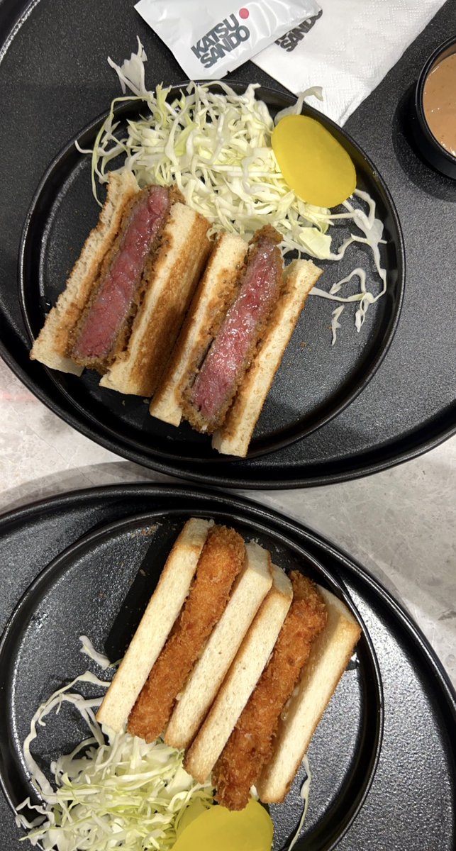 Mhd_093's tweet photo. #جديد_الرياض 

كاتسو ساندو KATSU SANDO 🈲

مطعم يقدم الساندو الياباني 🍣
- واقيو كاتسو ساندو 
- ايبي كاتسو ساندو (ربيان) لذيذ جداً 😋

بالاضافة لنوعين ساندو جاهزة :
بيض و ربيان بروكلي 🥪
(تأكل بارده + بالامكان حفظها في الثلاجة لمدة يومين) 👌🏻

الموقع📍
https://t.co/xRMyRWE9Ks https://t.co/HSWOTgwT1r