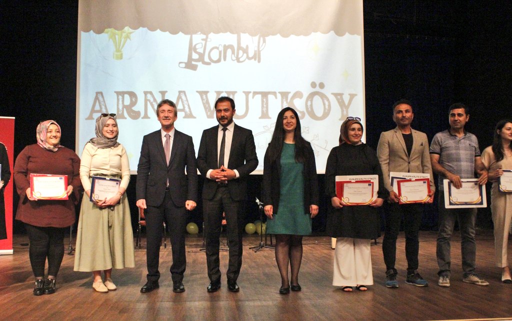 🏅"Avrupa Yakası eTwinning Kalite Etiketi Ödül Töreni" İl Müdürümüz Sayın Levent Yazıcı'nın katılımlarıyla gerçekleşti.

<a href="/tcmeb/">Millî Eğitim Bakanlığı</a> <a href="/memleventyazici/">Levent Yazıcı</a>