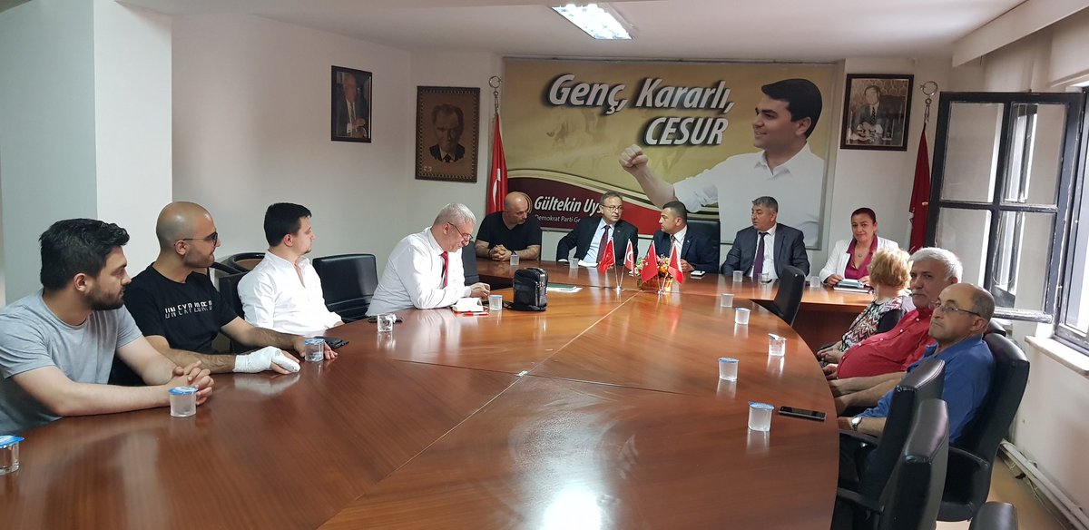DpBursa's tweet photo. Demokrat Parti Bursa İl Başkanlığı Haftalık Olağan Toplantısını gerçekleştirdik.
@DpGultekinUysal @cenginyurt52 @cagkaplan https://t.co/uvUYPO7Mcp
