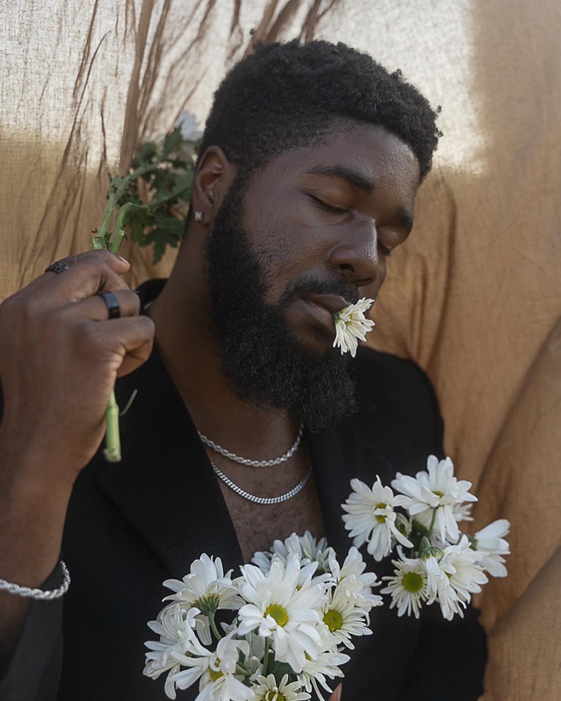 _JamSmith's tweet image. The cycle of life we’re blooming