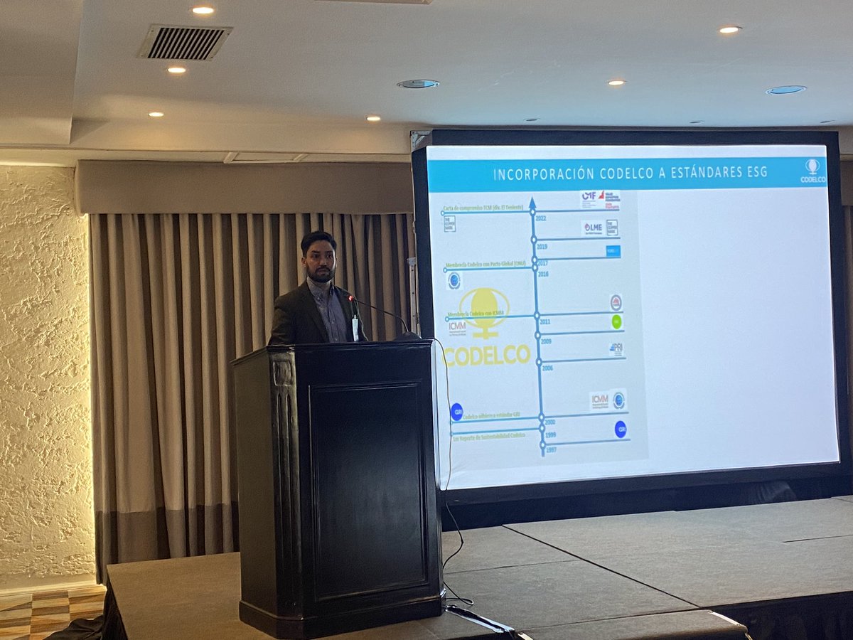 Felipe Jauregui of <a href="/CodelcoChile/">Codelco</a> presenting Codelco’s strategy to reduce water consumption and carbon emissions by 2030.