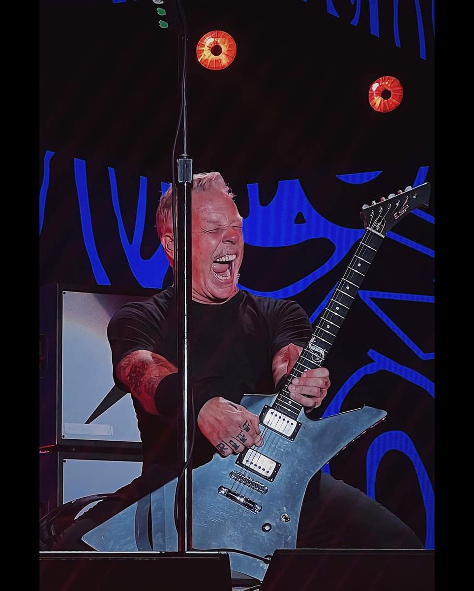 argentinaamber's tweet photo. #PapaHet en plena acción 🔥 es lindo verlo así ❤️ #MetAtBostonCalling 🤘🏻😎
Excelente tomas de nuestro estimado Ochoa 📸 @LeonesUCV https://t.co/4Bg8Q8io48