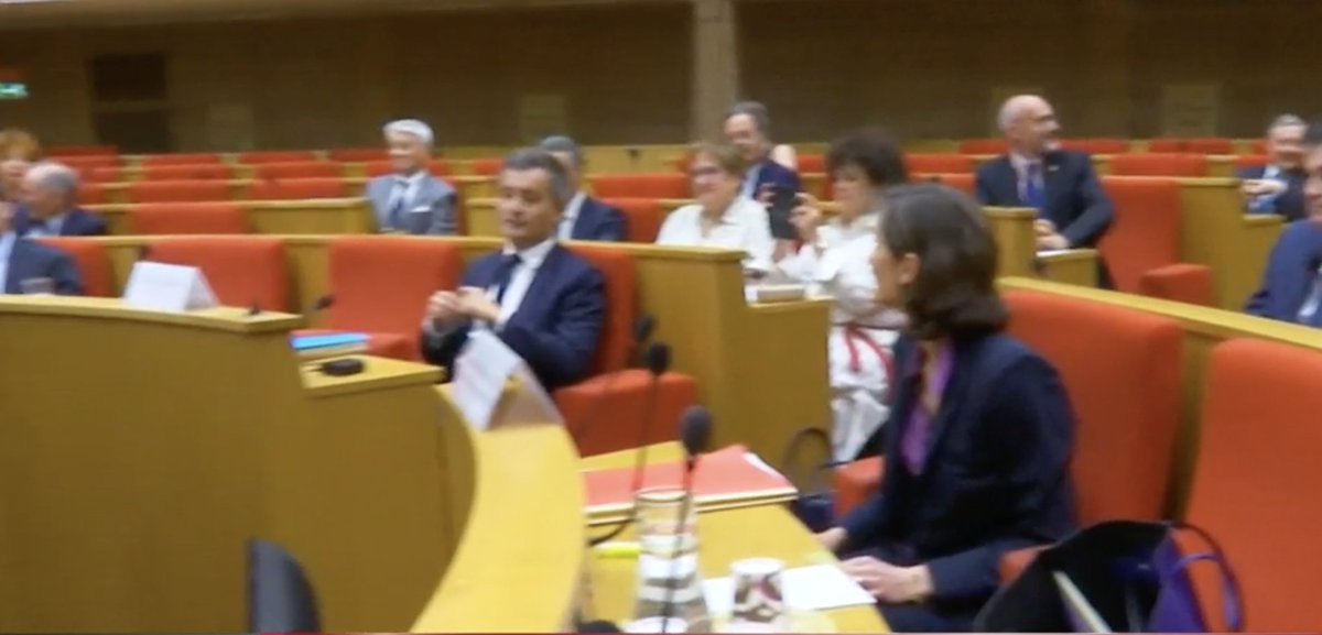 tcabarrus's tweet photo. Honte sur le #Senat.
On croirait que les #senatrices et les #senateurs qui défilent les uns après les autres, pour renverser des poubelles d'accusations fausses et d'insinuations misérables et politiciennes sur les 2 ministres, ont refusé d'entendre leurs explications. À pleurer https://t.co/5Y3NZz5Q0y