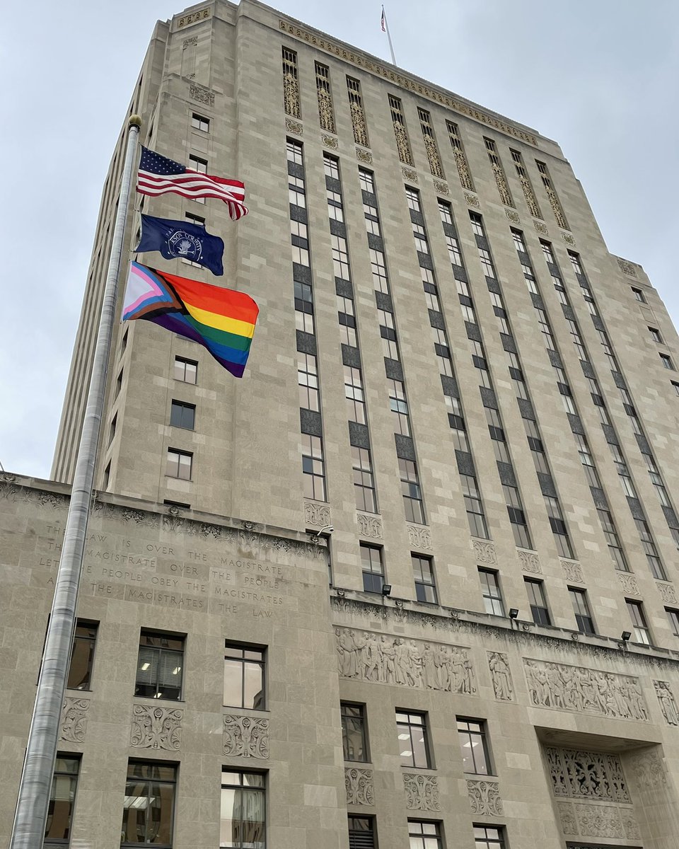 For the first time ever, Jackson County raised a pride progress flag at the county courthouse today. Be it proclaimed from Kansas City to Independence to Grain Valley, that June be Pride Month all across Jackson County! (1/2) 🏳️‍🌈