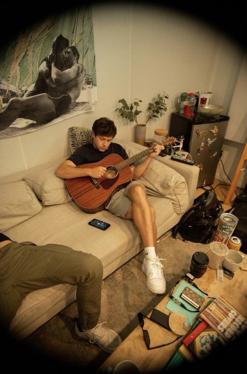 niallsflowerbot's tweet photo. my heart belongs to niall horan <3 https://t.co/iZKnlkO9Iq