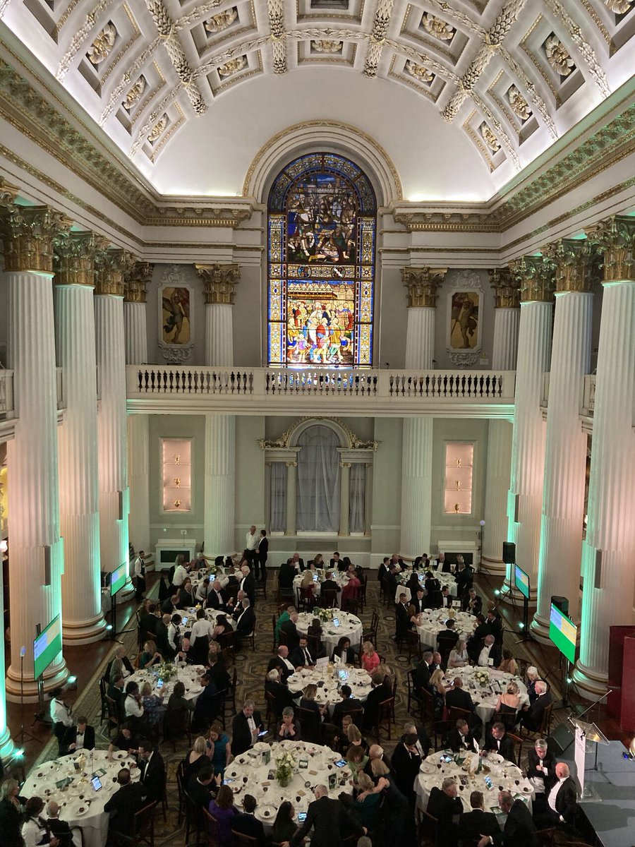 citylordmayor's tweet photo. The Egyptian Hall was lit 💚last night for The Lord Mayor’s Green Dinner in aid of the Lord Mayor's Appeal charities! Many thanks to @LMAppeal, the Committee, Niall McNamee, Alex Flemming &amp; our fabulous guests for bidding and pledging. Huge congrats to our prize winners too! https://t.co/0DmYY6e3mI