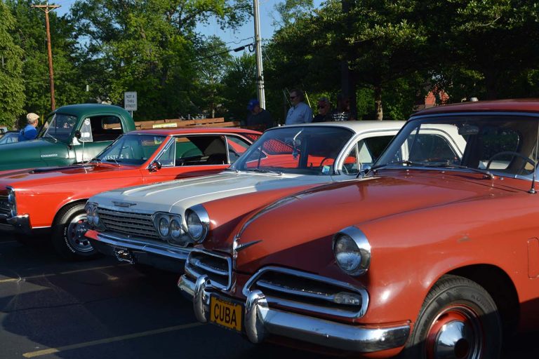 Join the fun as the Southwest Michigan Electric Vehicle Association is featured at the June 4th Cars and Coffee event.  For more info, visit green.nd.edu/events/2022/06…