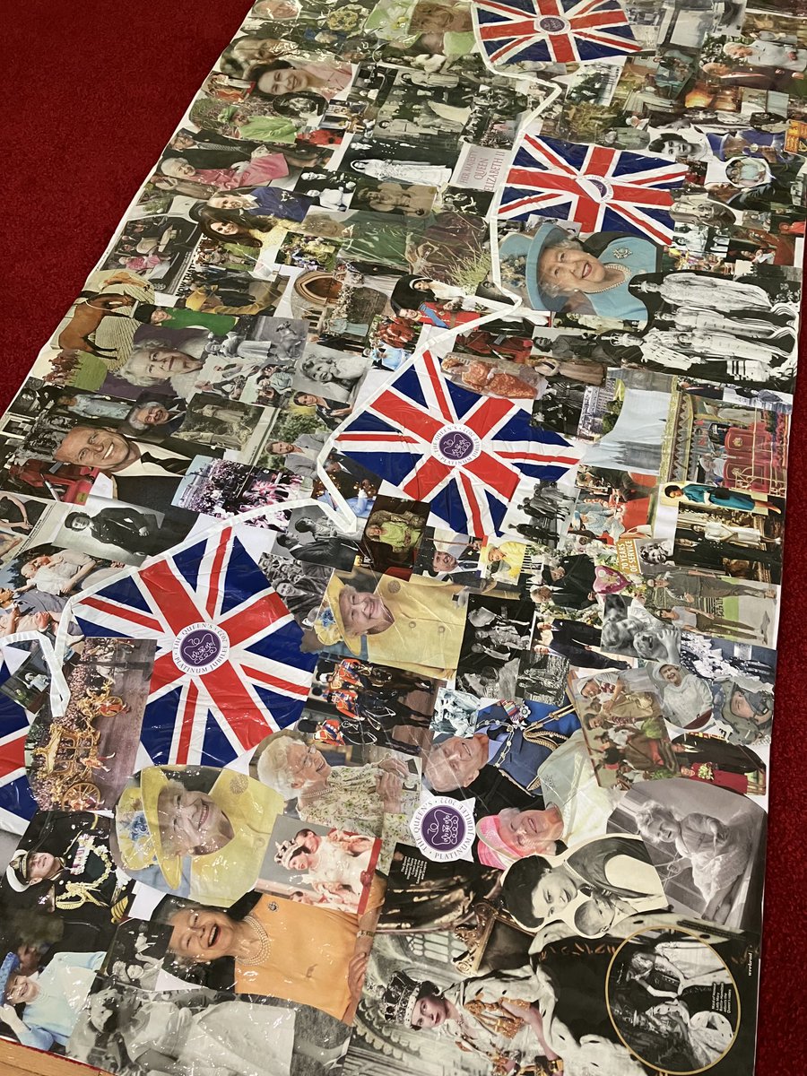 Thank you to everyone who helped with our holiday breakfast club at St Anne’s this week. Around 90 parents and children enjoyed Jubilee crafts and games.  Jubilee party on Sunday so more fun and food coming up! ⁦@bishcolchester⁩ ⁦<a href="/StJohnsColch/">St John's Colchester</a>⁩ ⁦<a href="/KorbanProject/">Korban Colchester</a>⁩