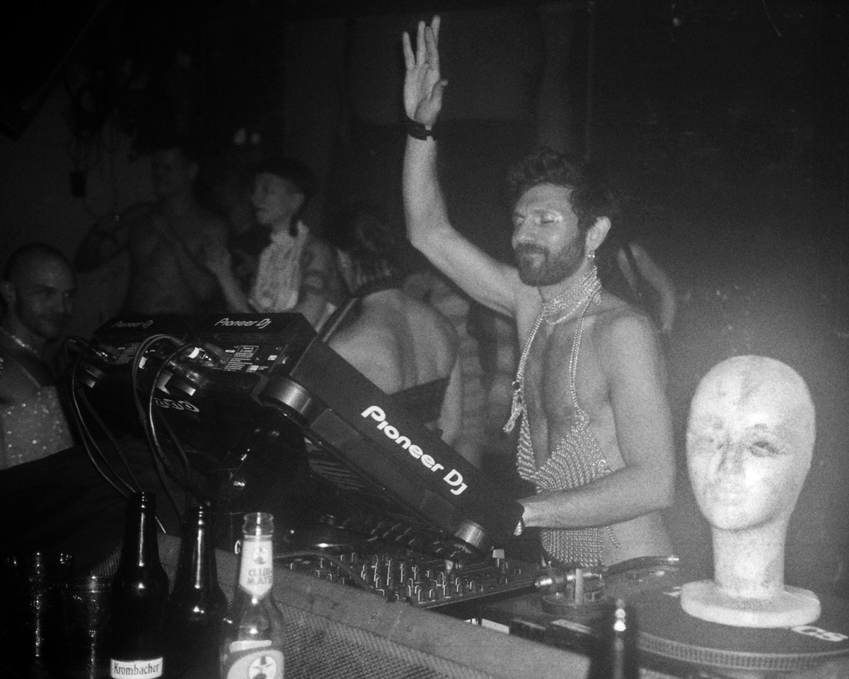 residentadvisor's tweet photo. The programming sits between contemporary &amp; old school techno, feel good house, sophisticated jazz and live concerts with international performers. #ClubOfTheWeek https://t.co/sBvZ4EI0Nc