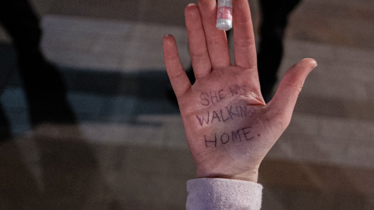 'It is a move that will do nothing to rebuild women’s trust in the police.'

Our response to the Met's decision to charge attendees of the Sarah Everard vigil: bit.ly/3NlCZUw