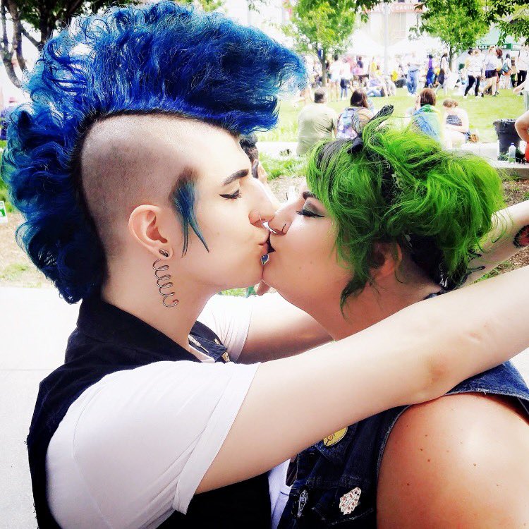 bjcolangelo's tweet image. Happy #PRIDE from two disgustingly in love queer wives who refuse to stop sucking face. 💚💙