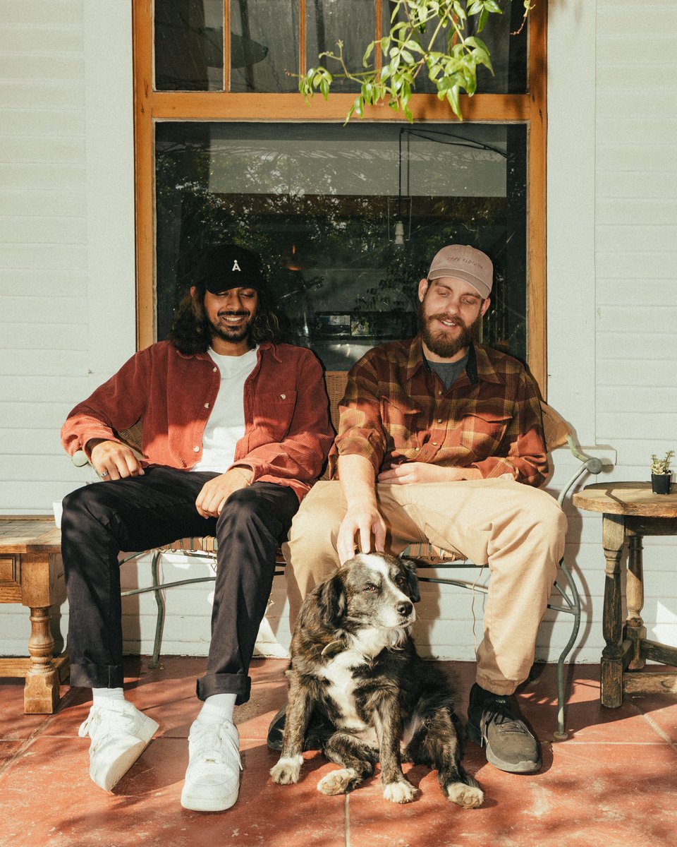 sanholobeats's tweet photo. ✨✨EDM HEADLINES✨✨

San Holo x Jai Wolf
We Will Meet Again
OUT NOW!!!! 😳⬇️

https://t.co/qVHfP3aCa6 @jaiwolfx https://t.co/JVHjo5XANt