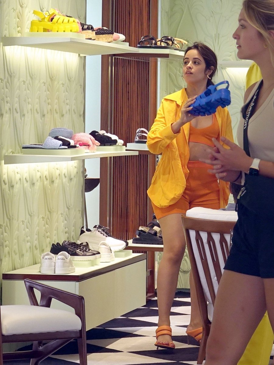 supportccbrasil's tweet image. #CC: Camila ontem na Itália!