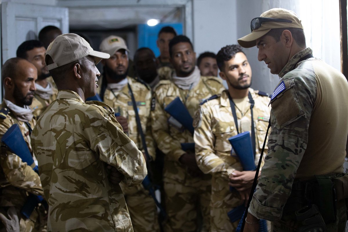 USNavyEurope's tweet photo. .@NATO Maritime Interdiction Training Center cross-train tactical sweep maneuvers with the 🇲🇷 Mauritanian Boarding Team during exercise #PhoenixExpress22 in Bizerte, Tunisia. #NavyPartnerships https://t.co/LTaOPzdmJv