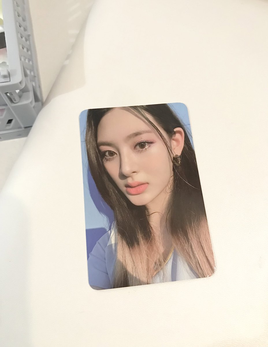 nyzlovr's tweet photo. ✉️ 𓂃 #snzmail 

𓏔 Hello @ruesells ! 🩰 Seeun cheerleader pc arrived safely tysm for the super smooth transaction luv the freebies as well <33 #thanksters https://t.co/5PESUkDSUB