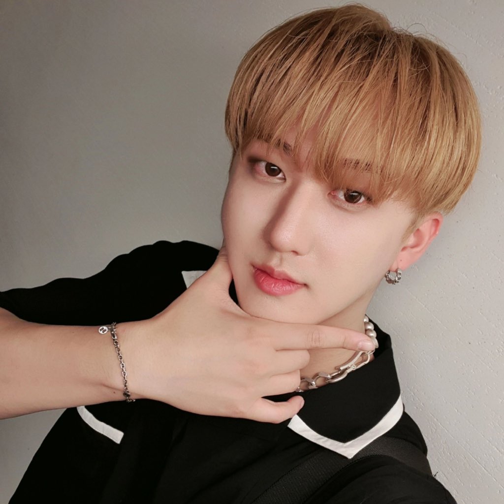 ChangbinGlobal's tweet photo. ��� STAYs ❗

Let's nomimate #Changbin in FANTOO's “Meeting the Selfie Genius Event”

✅ QRT selcas of Changbin #셀카천재_여기왔다 to introduce the selfie genius to #FANTOO📸
✅ MUST-DO: Follow FANTOO Twitter
🎁 ADs for the most mentioned 30 artists
📅~Jun 2 23:59KST https://t.co/o2SWtkL6WP