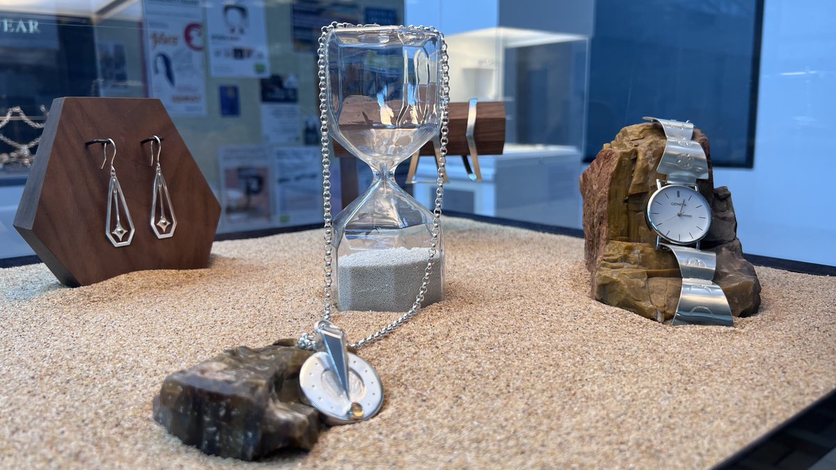myVCC's tweet photo. Over 20 #jewellery displays are up for public viewing at the #myVCC Downtown campus. This exhibition showcases the work of first and second-year students and acts as a capstone project at the end of the year. Check them out until June 14 #vccjewellery #vccjad #yvrjewellery https://t.co/I3nBk5rkKr