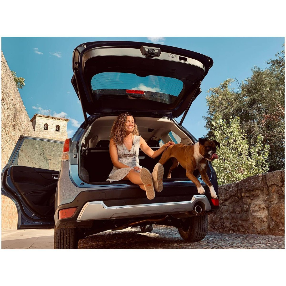 abarcashoes's tweet photo. ☀️ @laura_madrueno ya disfruta del verano junto a sus #Abarca y, además, ¡le quedan genial! 😍
👞 Tú también puedes disfrutar de la mejor época del año con el calzado más cómodo. 🥳 

🛒 Entra en la web y escoge tu modelo favorito. Enlace en la biografía. ⬆️

#abarca #alpargatas https://t.co/J2XAjTUtig
