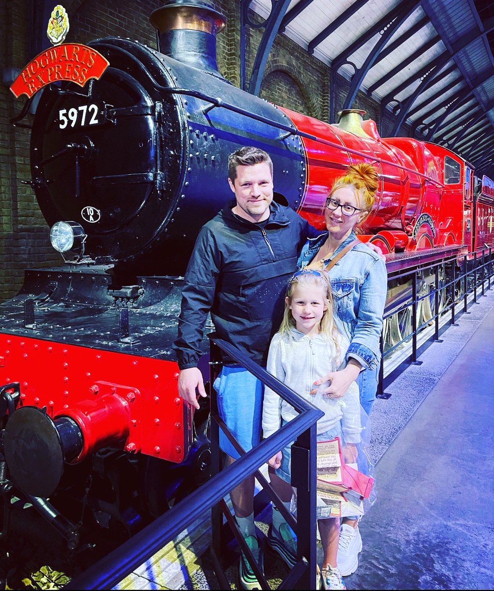 stephb1986's tweet photo. What a day !! We had so much fun #wbstudiotour https://t.co/ME9WcJ09mI
