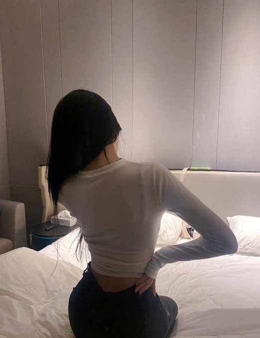 TylerMackintos4's tweet photo. #屁股 #长腿 #美女 #反差 #白丝 #旗袍 #美足 #丝袜 #肥臀 #纯欲风 #女S #瑜伽 #健身 #健美 https://t.co/vMjCbZfWQt